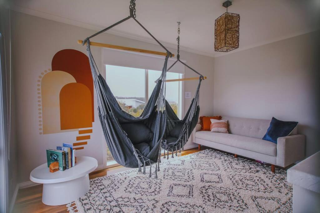 The Hangout King Beds Hammock Chairs With A View Port Campbell Kültér fotó
